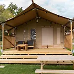 Arden Parks L'abbaye Camping Signy-lʼAbbaye