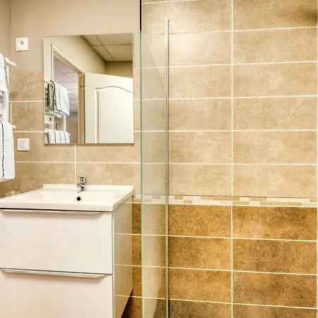 Arden Parks L'abbaye Κάμπινγκ *