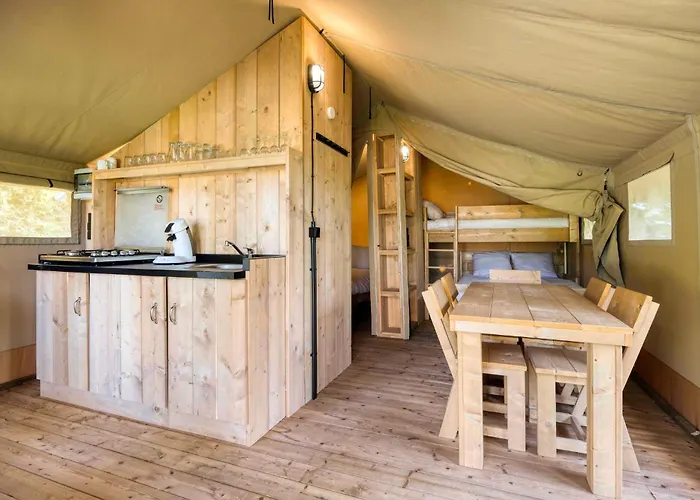 Arden Parks L'abbaye Campsite *