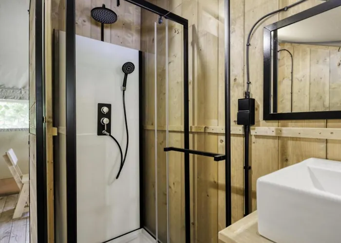 Arden Parks L'abbaye Campsite